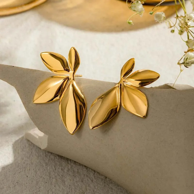 Classic Leaf Studs