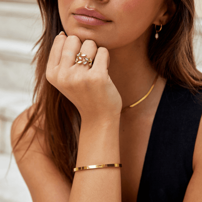 Golden Laurel Ring