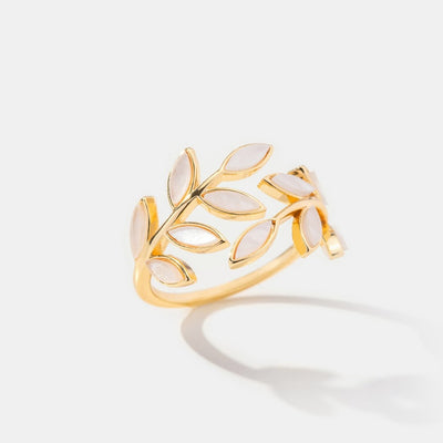 Golden Laurel Ring