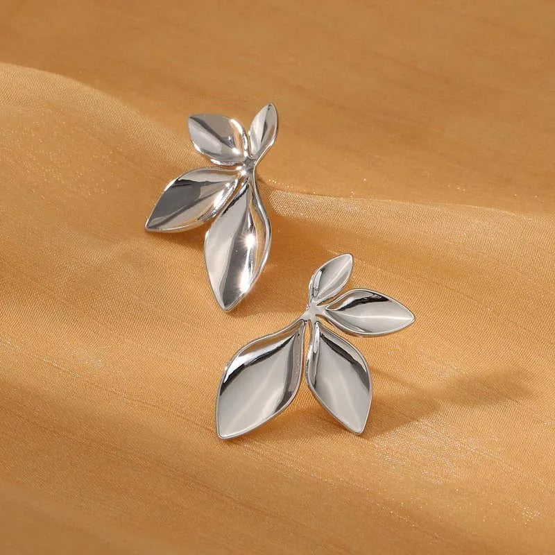 Classic Leaf Studs
